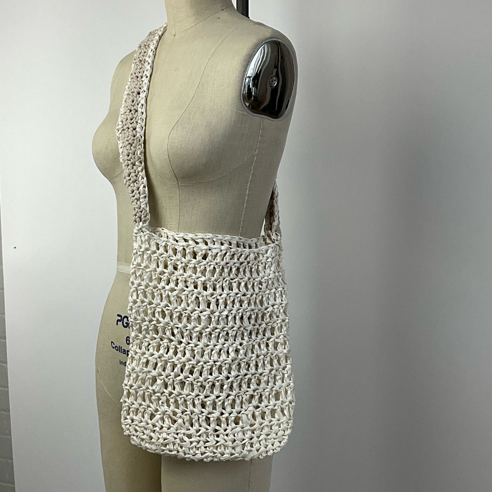 Handmade Raffia Crochet Tote Bag - Picture 4 of 5